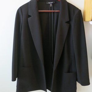 Black Blazer with 3/4 sleeves and Shoulder Pads